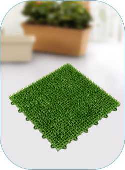 Interlocking grass floor mat